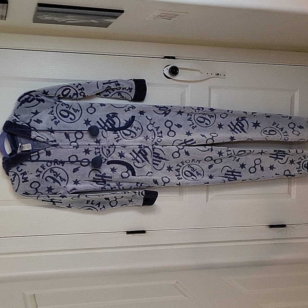 NWOT Disney Harry Potter Onepiece Fux Fur Hoodie Pajamas ( Onsie) SZ XS